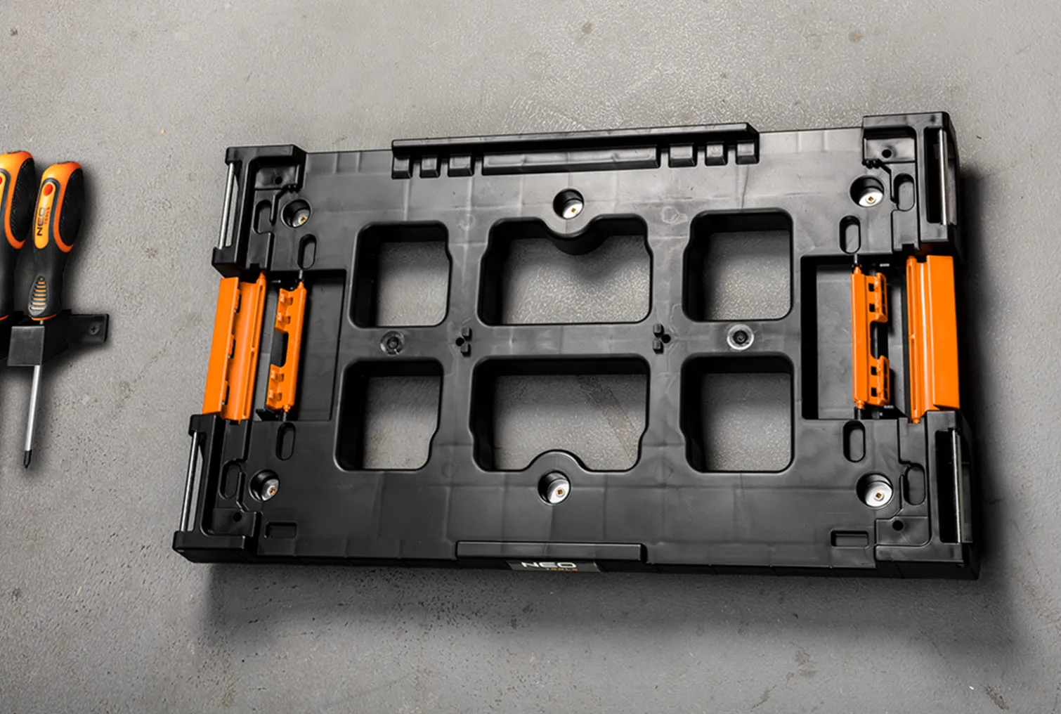 Adapter modułowy do systemu skrzyń I i II Neo 84-281