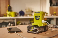 Ładowarka USB Ryobi ONE+ R18USB-0