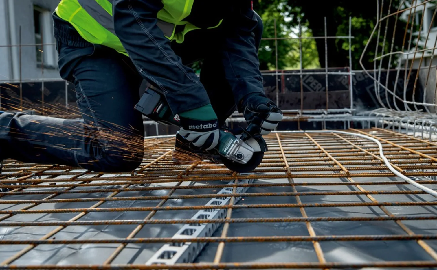 Akumulatorowa szlifierka kątowa Metabo W 18 L BL 9-125
