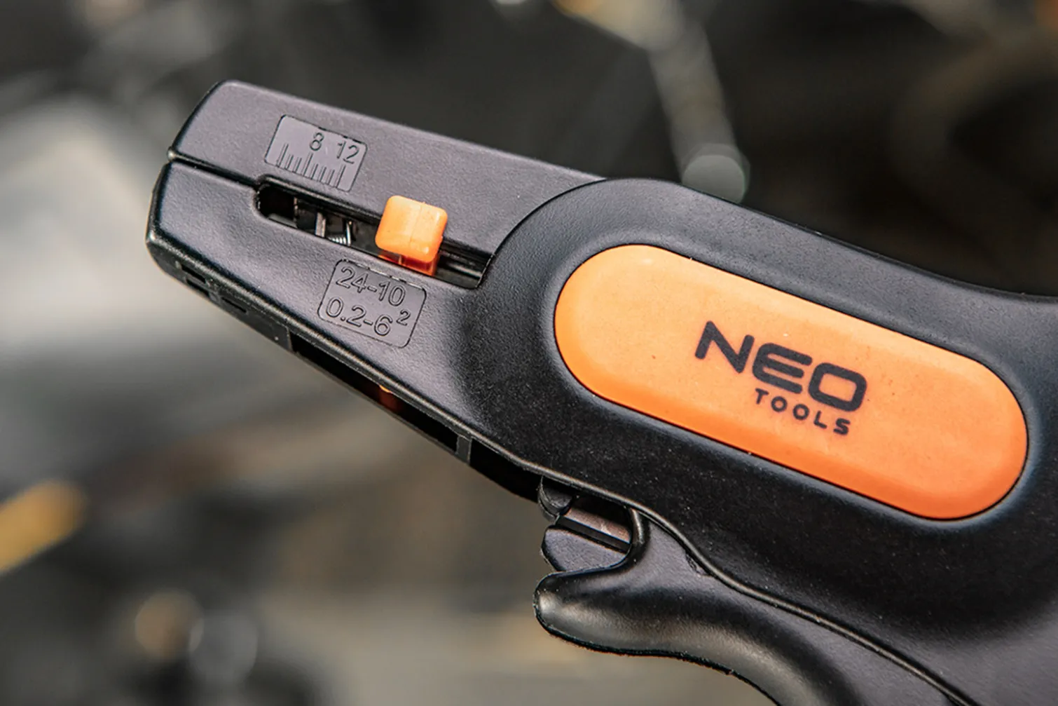 Automatyczny ściągacz izolacji Neo 01-519