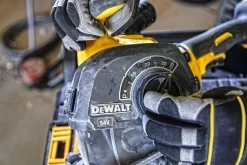 Bruzdownica DeWalt FLEXVOLT DCG200T2 2x6,0Ah TSTAK VI
