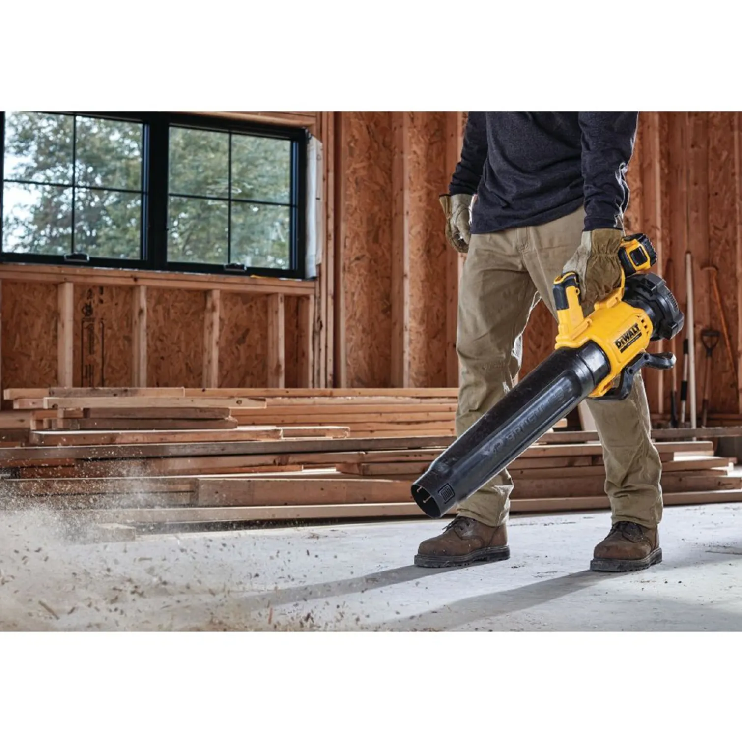 Dmuchawa do liści DeWalt DCMBL562N-XJ