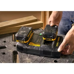 Dwuportowa ładowarka 18V 4A Stanley FatMax SFMCB24