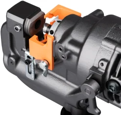 Dziurkarka akumulatorowa do metalu Makita XGT PP001GZK