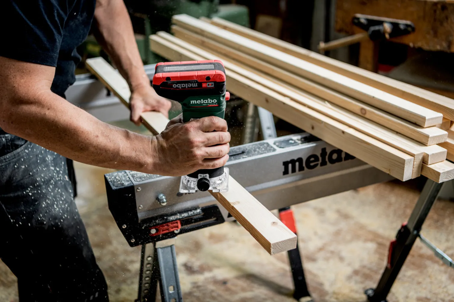 Frezarka krawędziowa Metabo FMV 18 LTX BL 8