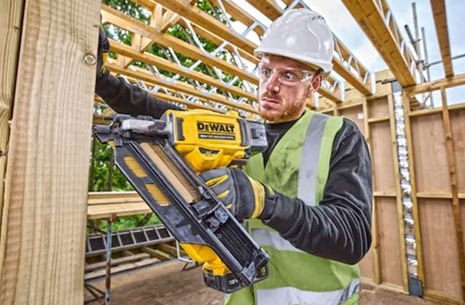 Gwoździarka DeWalt DCN930N