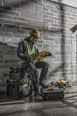 Gwoździarka do betonu DeWalt DCN890P2