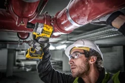 Klucz udarowy DeWalt 18V XR DCF921E2T 2x1.7Ah