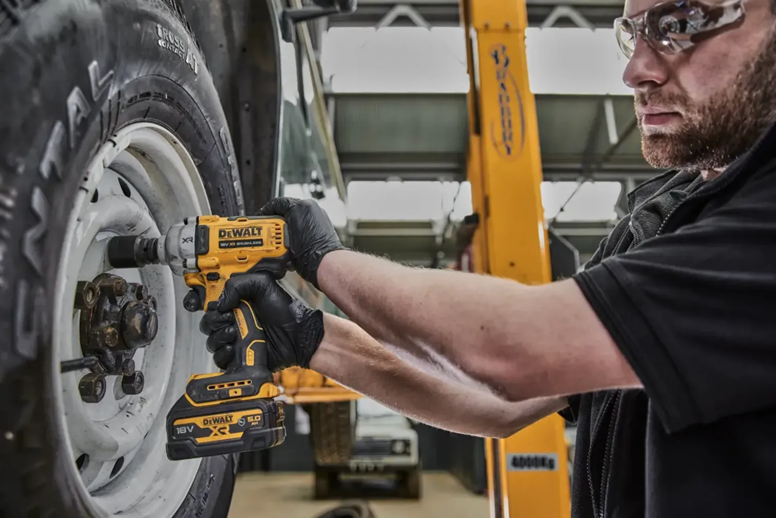 Klucz udarowy DeWalt 18V XR DCF891NT