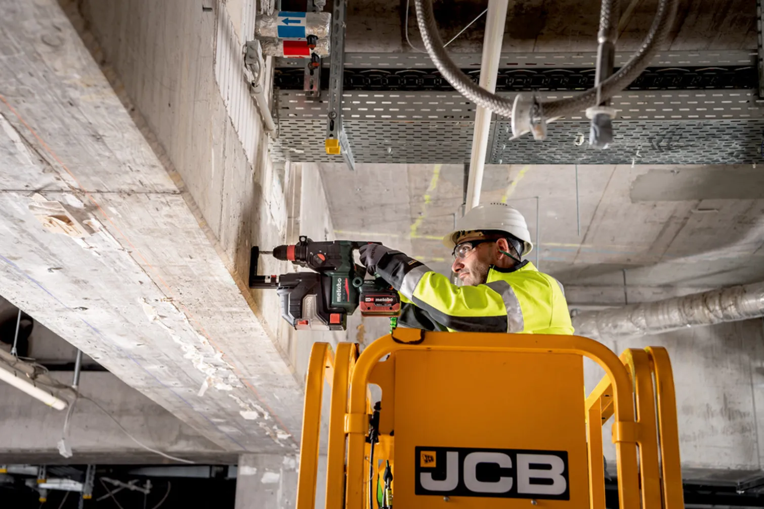 Kombimłotek SDS-Plus Metabo KH 18 LTX BL 28 Q 2x5.5Ah