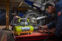 Kompresor akumulatorowy Ryobi ONE+ R18AC-0