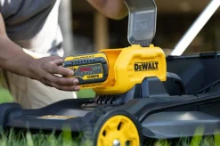 Kosiarka akumulatorowa DeWalt DCMWSP550N