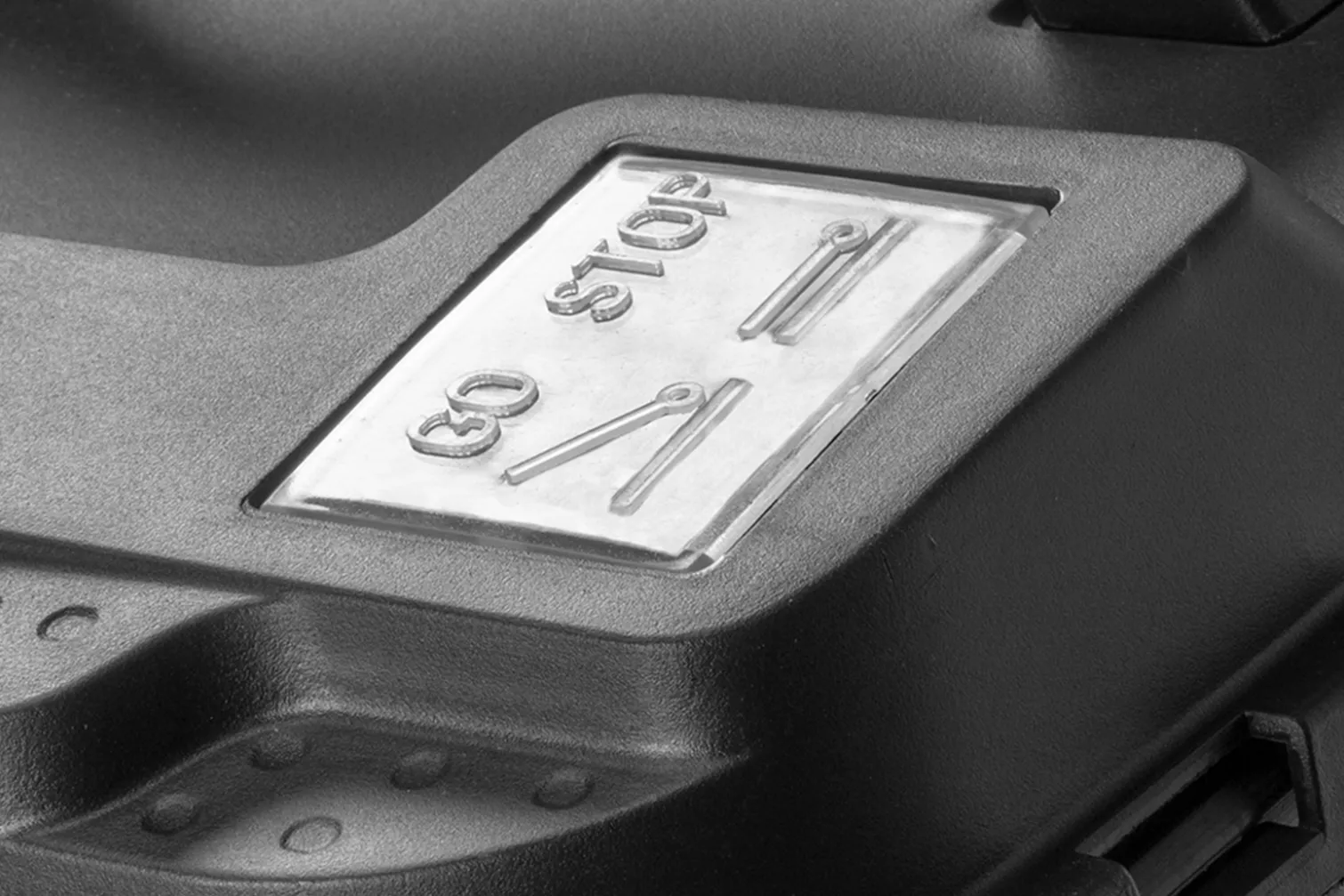 Kosiarka elektryczna Graphite 59G474