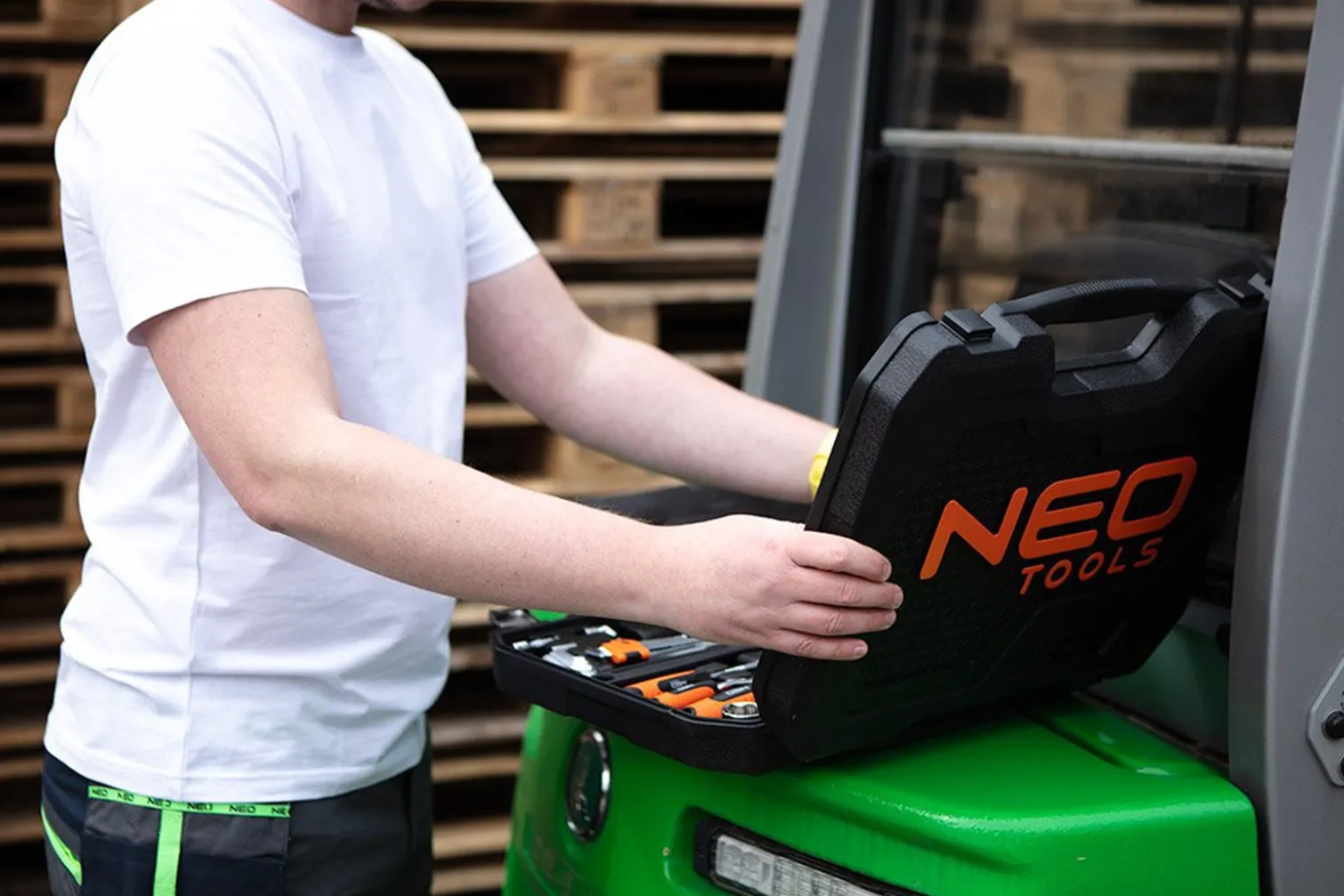 Koszulka T-shirt Neo 81-646