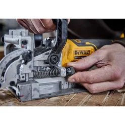 Lamelownica - frezarka do połączeń DeWalt DCW682NT