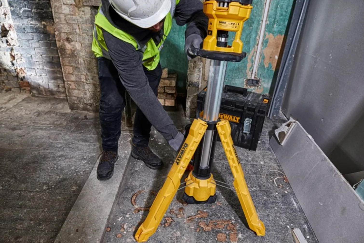 Lampa budowlana DeWalt DCL079