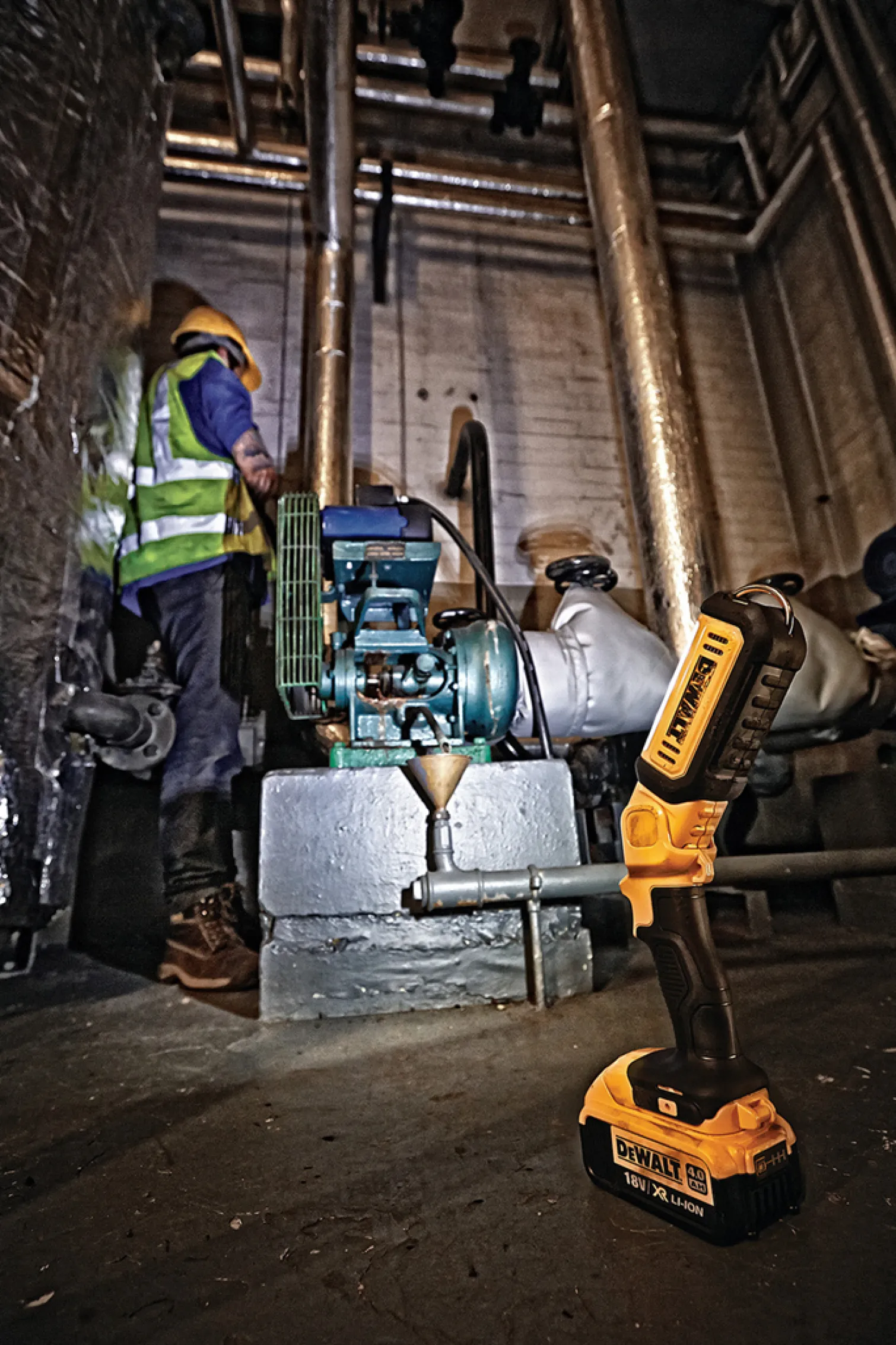 Lampa DeWalt DCL050