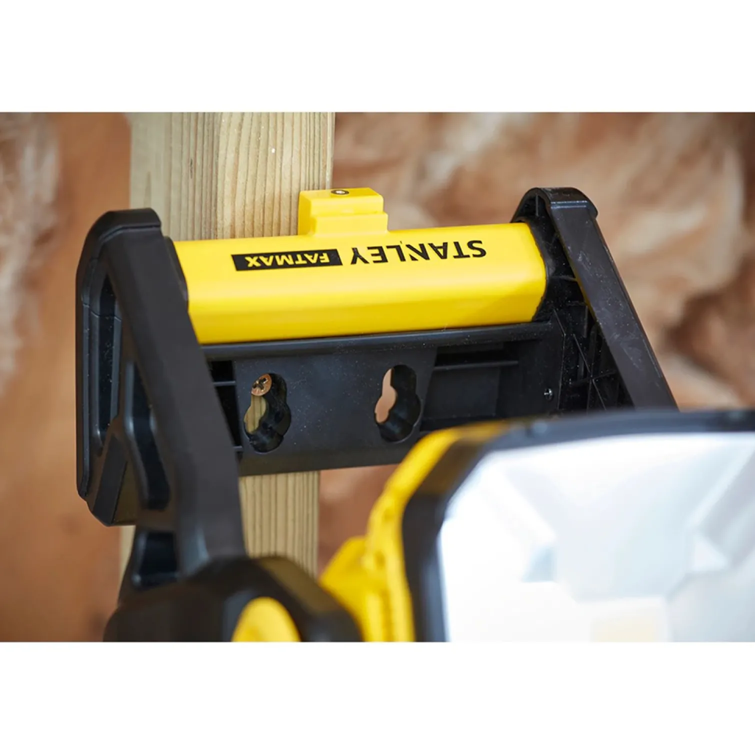 Lampa obszarowa v20 Stanley FatMax SFMCL030B