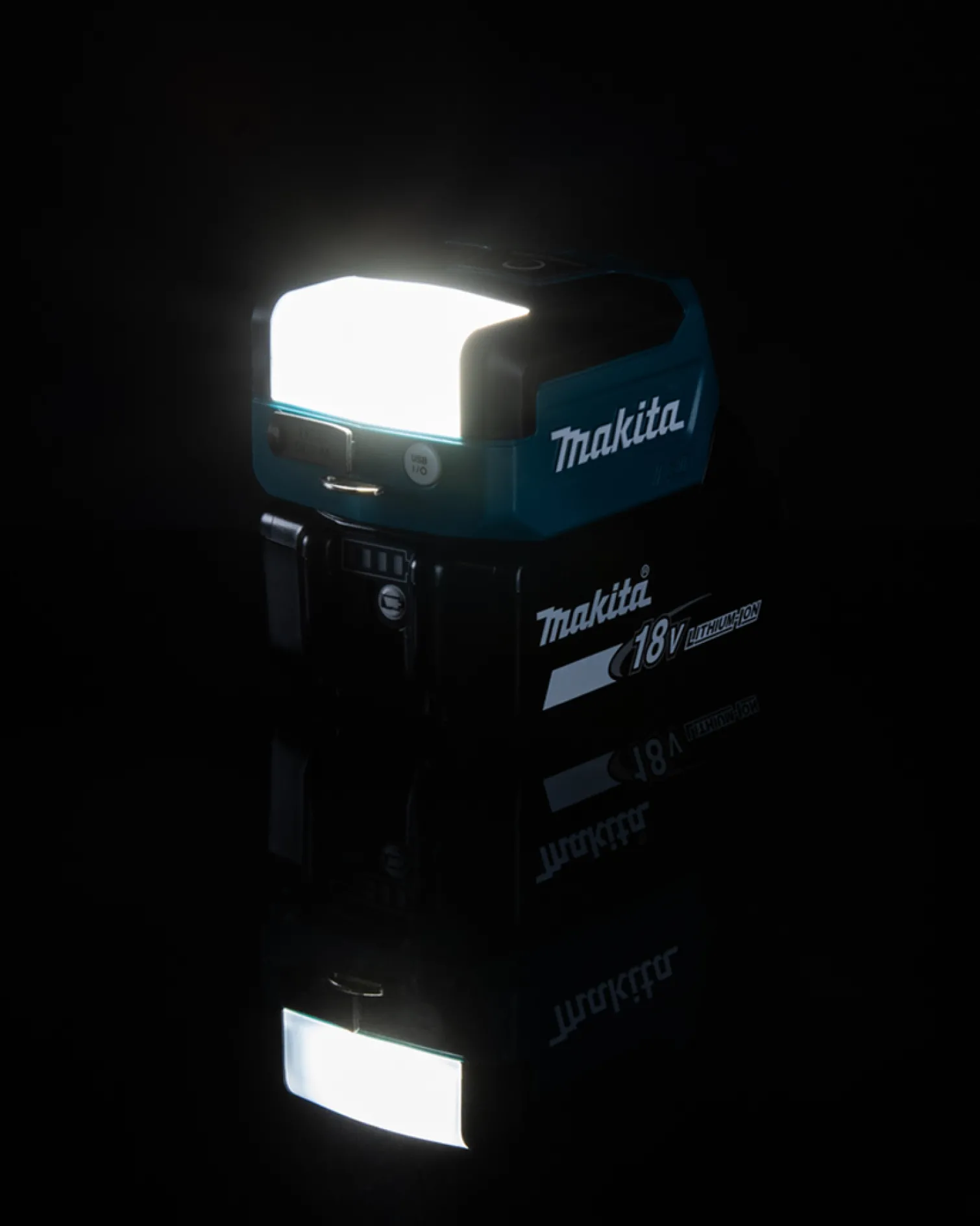 Latarka LED Makita DML817