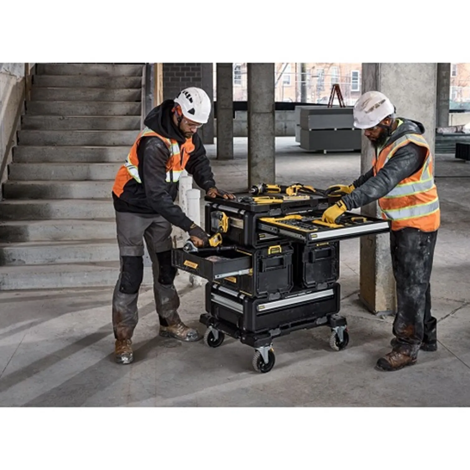 Mobilne stanowisko robocze 4w1 DeWalt ToughSystem 2.0 DWST60520-1