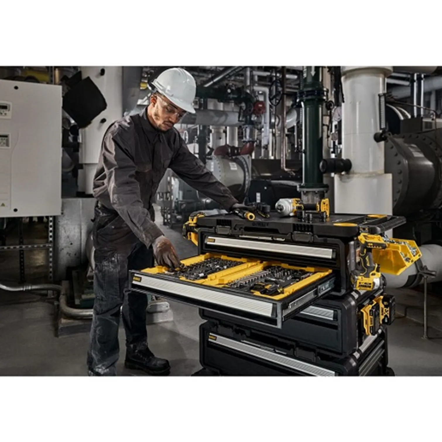 Mobilne stanowisko robocze 4w1 DeWalt ToughSystem 2.0 DWST60520-1