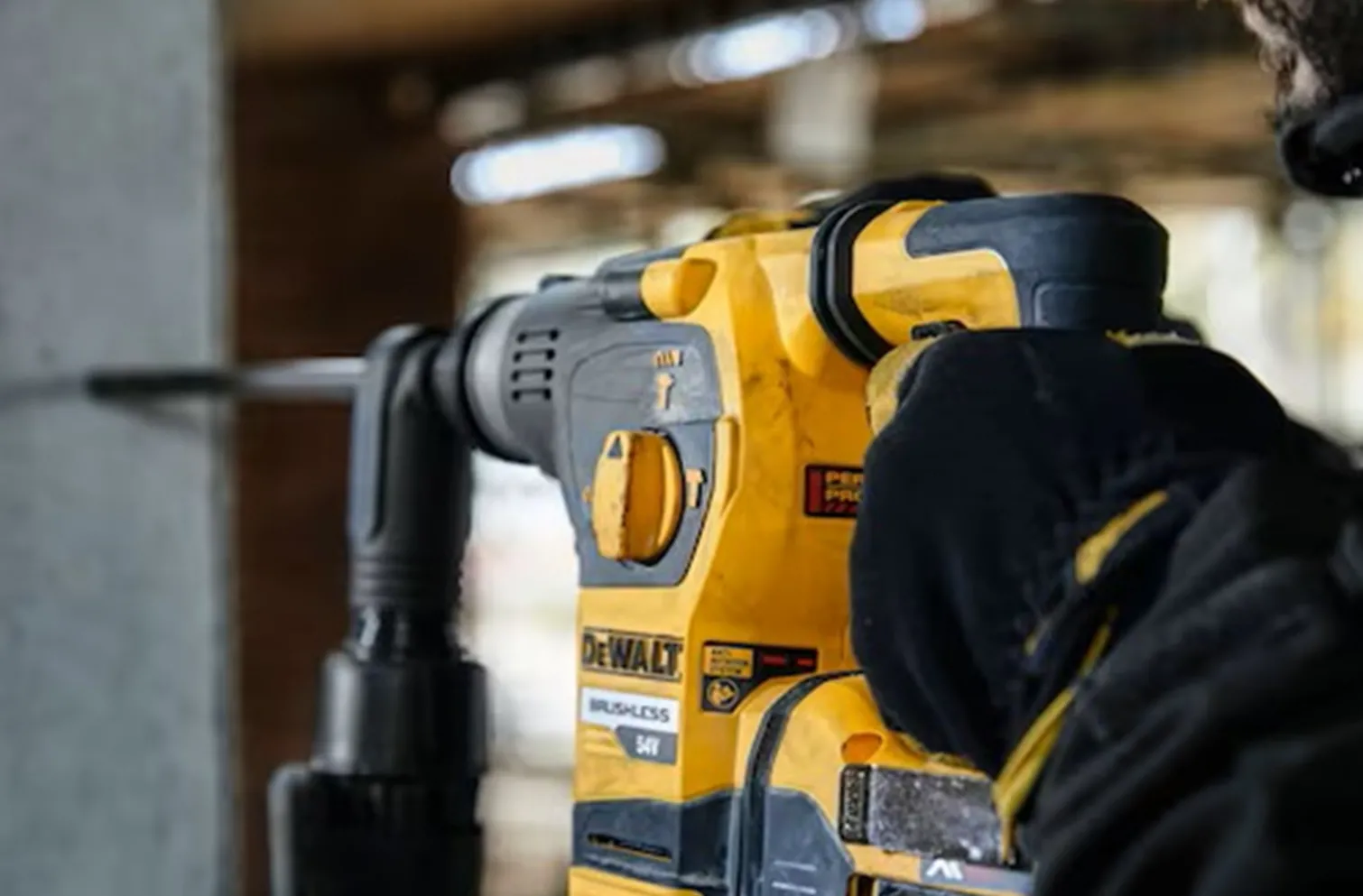Młotowiertarka DeWalt FLEXVOLT DCH333X2 2x9,0Ah TASTAK IV