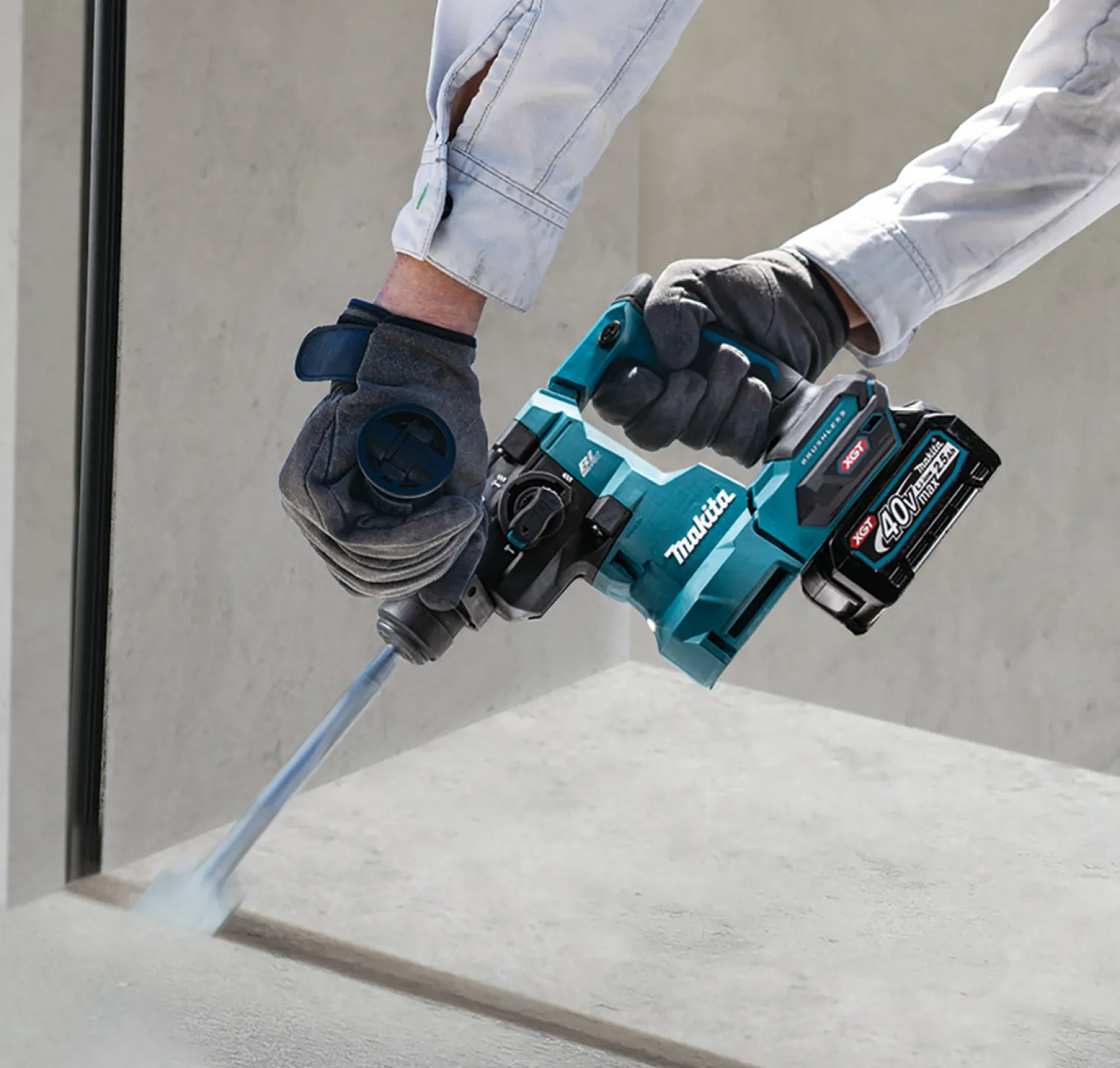 Młotowiertarka Makita XGT HR010GZ