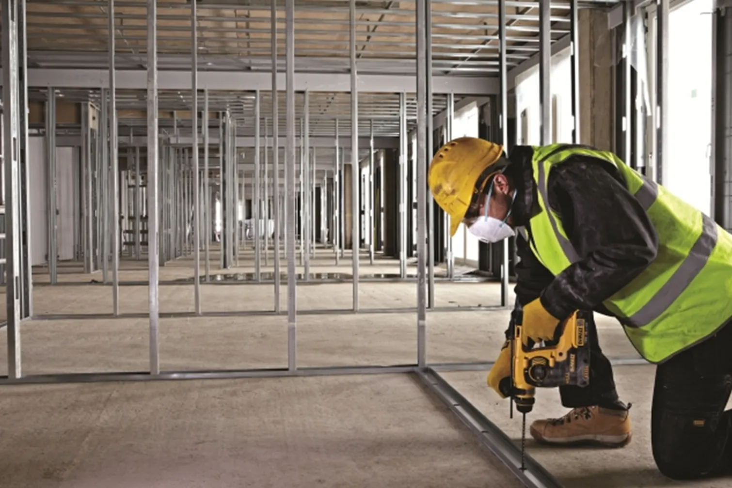 Młot udarowo-obrotowy DeWalt DCH253N
