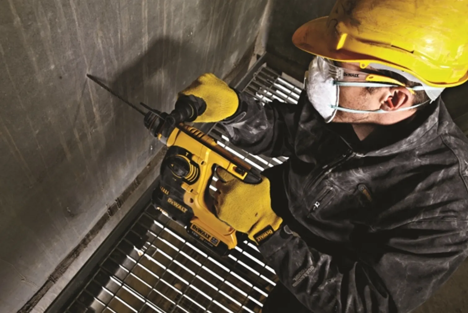 Młot udarowo-obrotowy DeWalt DCH253N