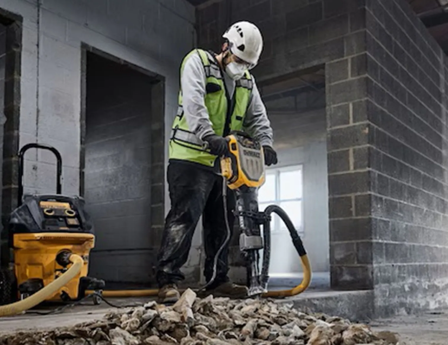 Młot wyburzeniowy DeWalt D25966