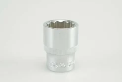 Nasadka 19 mm 1/2" dwunastokątna CV długa Yato YT-1281