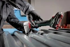 Nożyce do cięcia metalu Metabo NIV 18 LTX BL 1.6