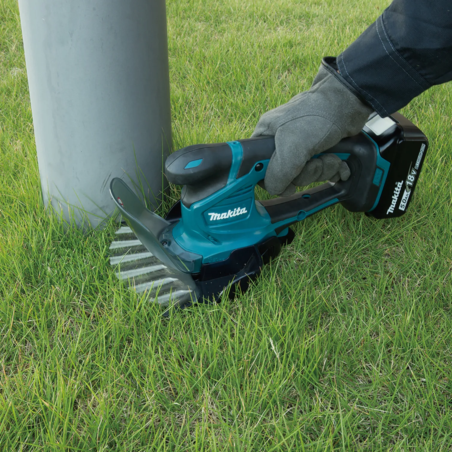 Nożyce do trawy i krzewów Makita DUM604ZX