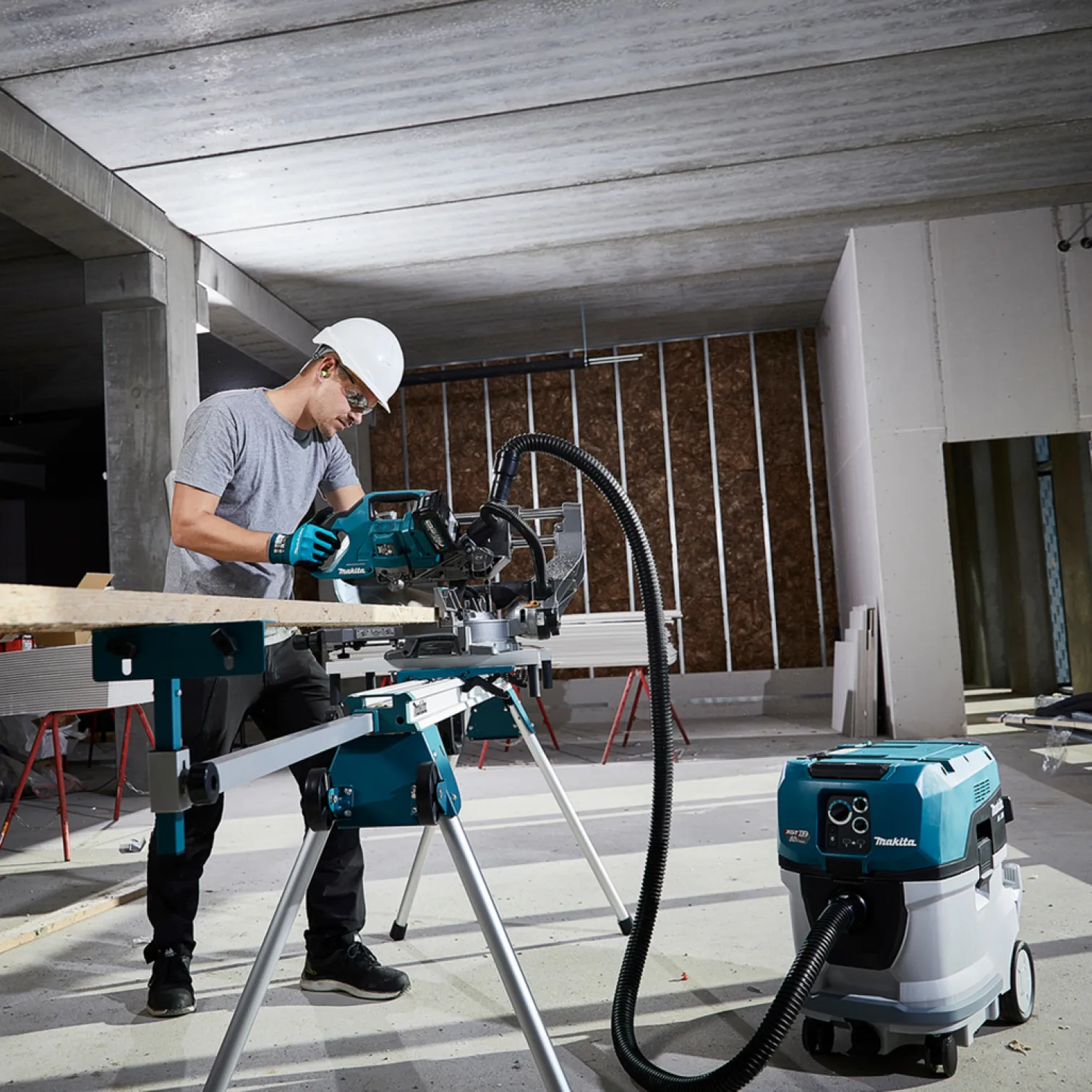 Odkurzacz Makita XGT VC007GLZ01