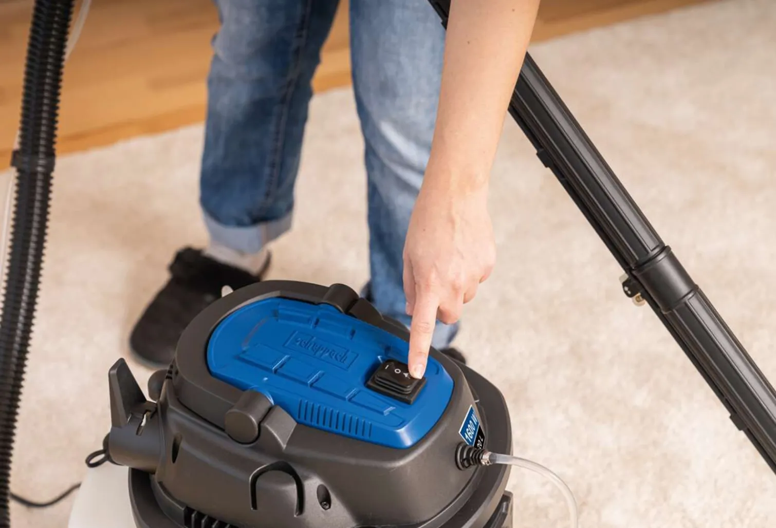 Odkurzacz piorący Scheppach SprayVac20