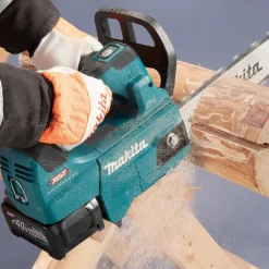 Pilarka łańcuchowa Makita XGT UC003GM102