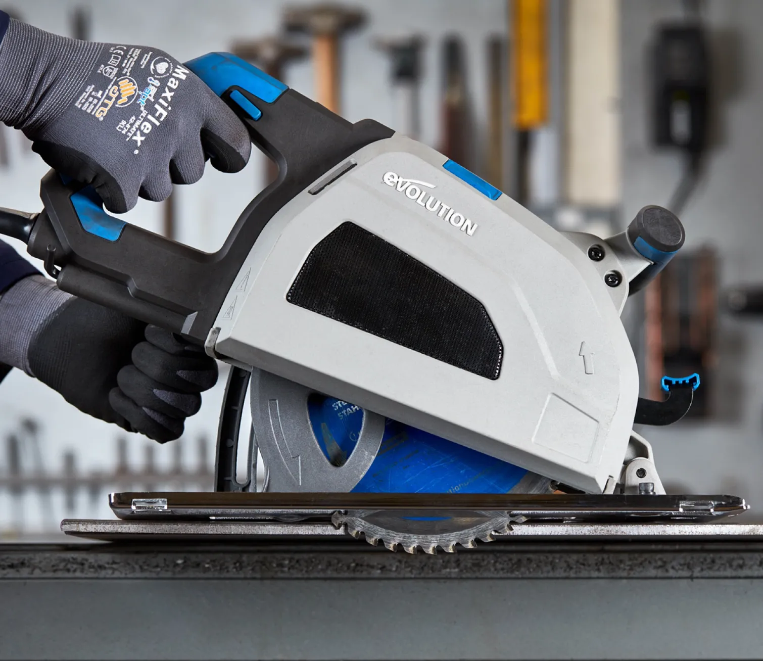 Pilarka do metalu Evolution S210CCS