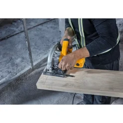 Pilarka tarczowa DeWalt DWE5615