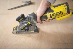 Pilarka tarczowa Stanley FME380K