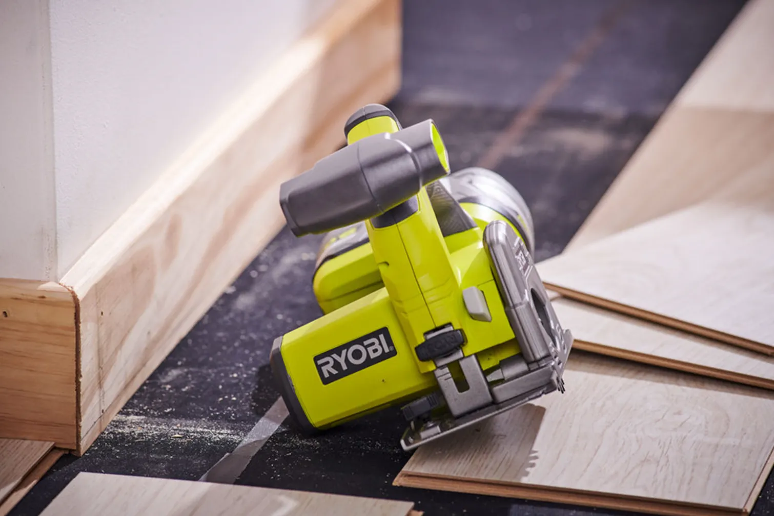 Pilarka uniwersalna Ryobi ONE+ R18MMS-0