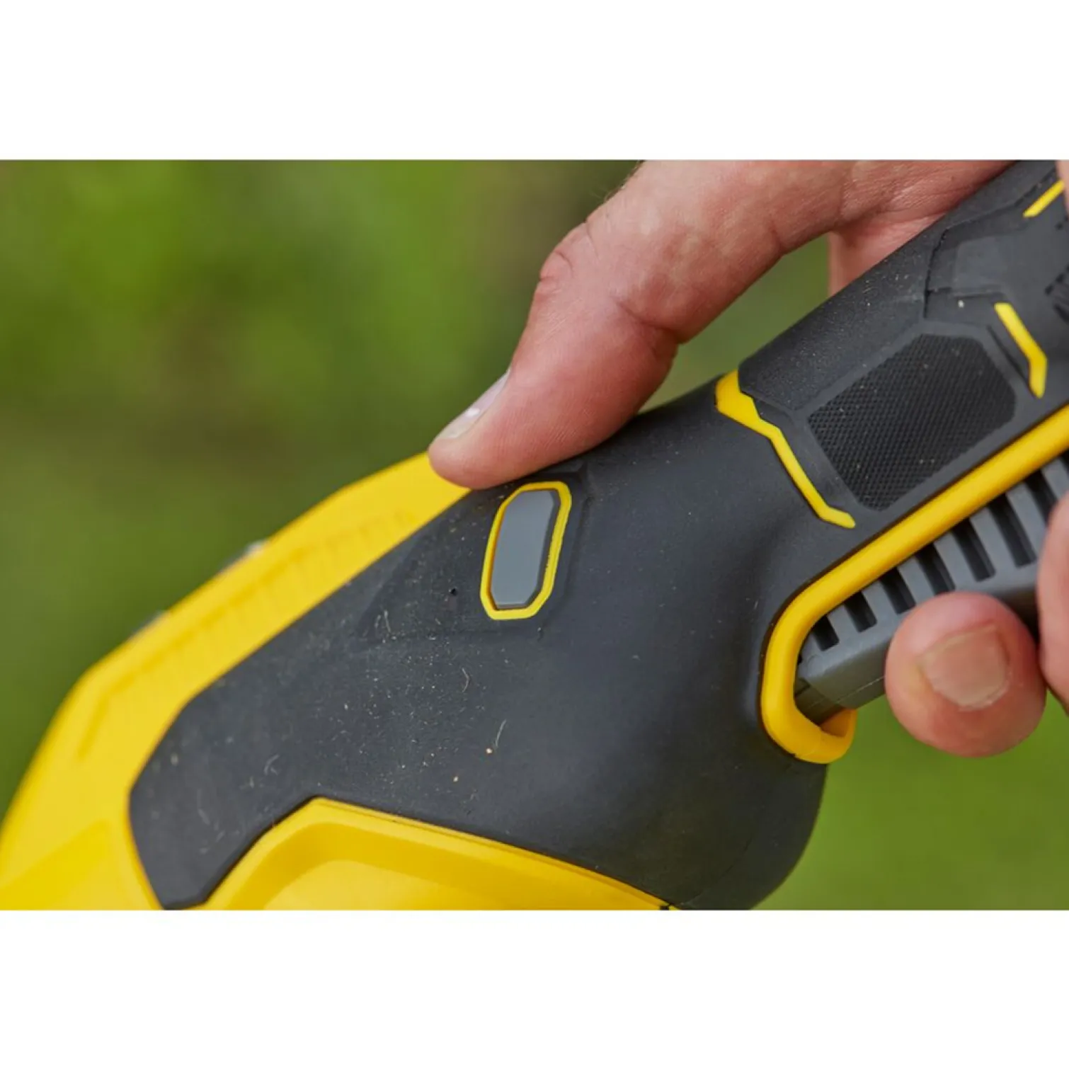 Podkaszarka Stanley SFMCSTB933B