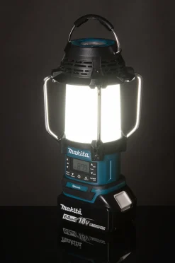 Radio budowlane Makita DMR057