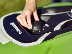 Robot koszący Greenworks OptiMow 10