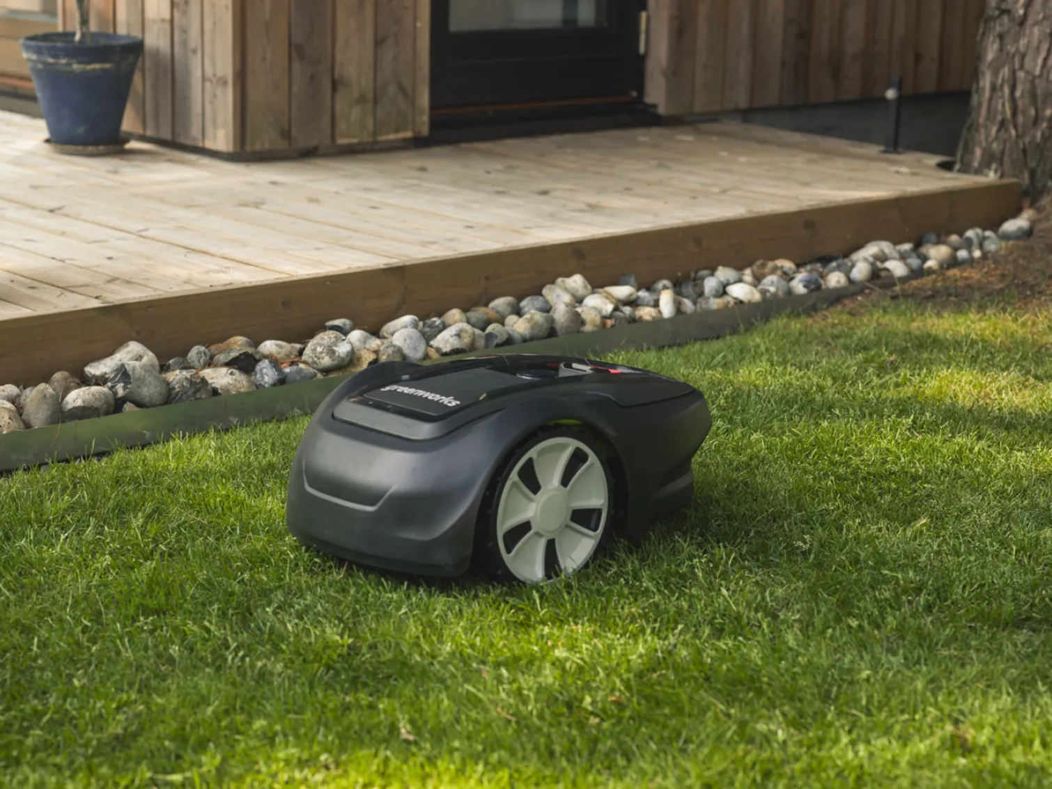Robot koszący Greenworks OptiMow 5