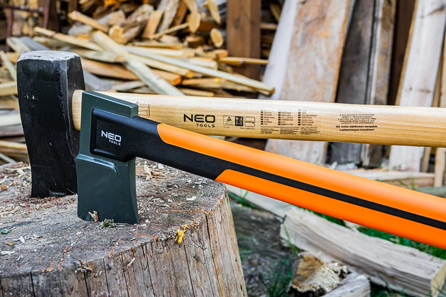 Siekiera uniwersalna Neo 27-032