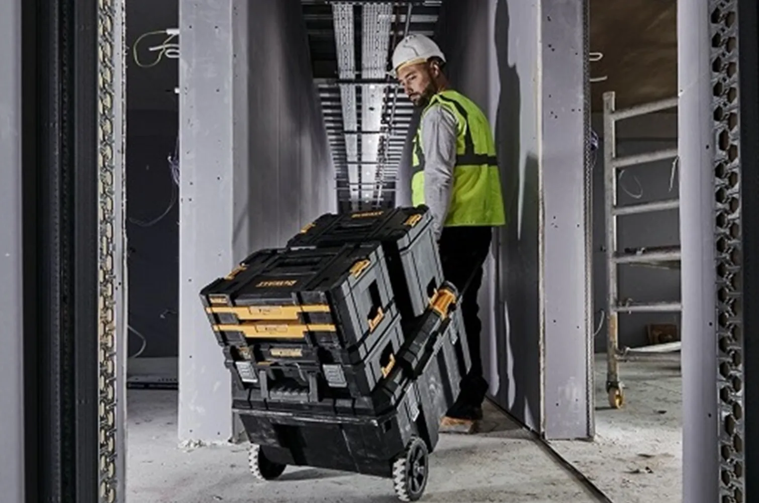 Skrzynia na kołach DeWalt TSTAK DWST17871-1
