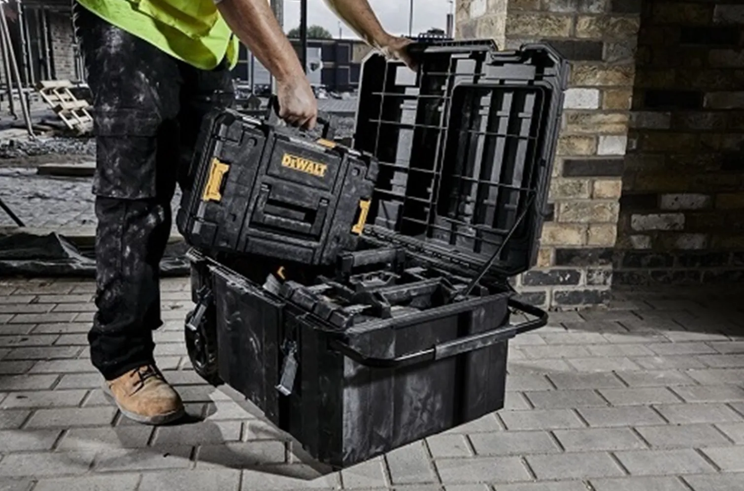 Skrzynia na kołach DeWalt TSTAK DWST17871-1