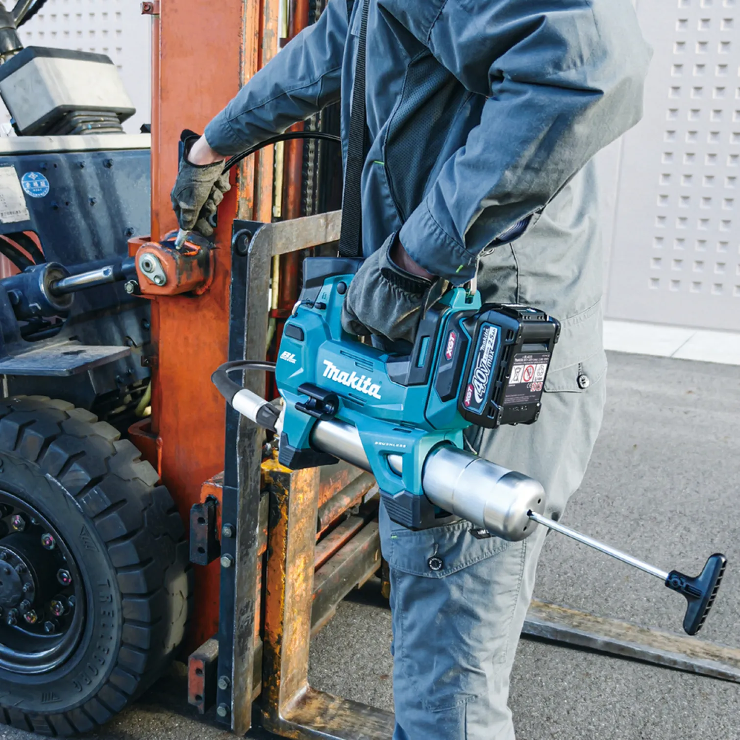 Smarownica akumulatorowa Makita XGT GP001GD201 2x2.5Ah
