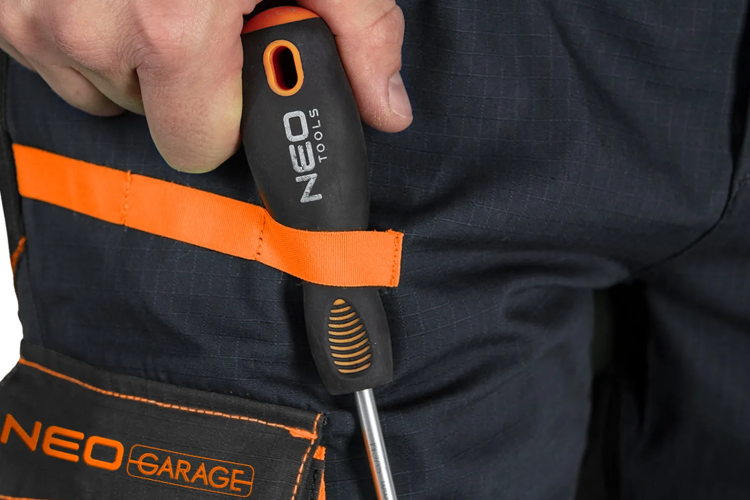 Spodnie robocze Neo Garage rozmiar L Neo 81-237-L