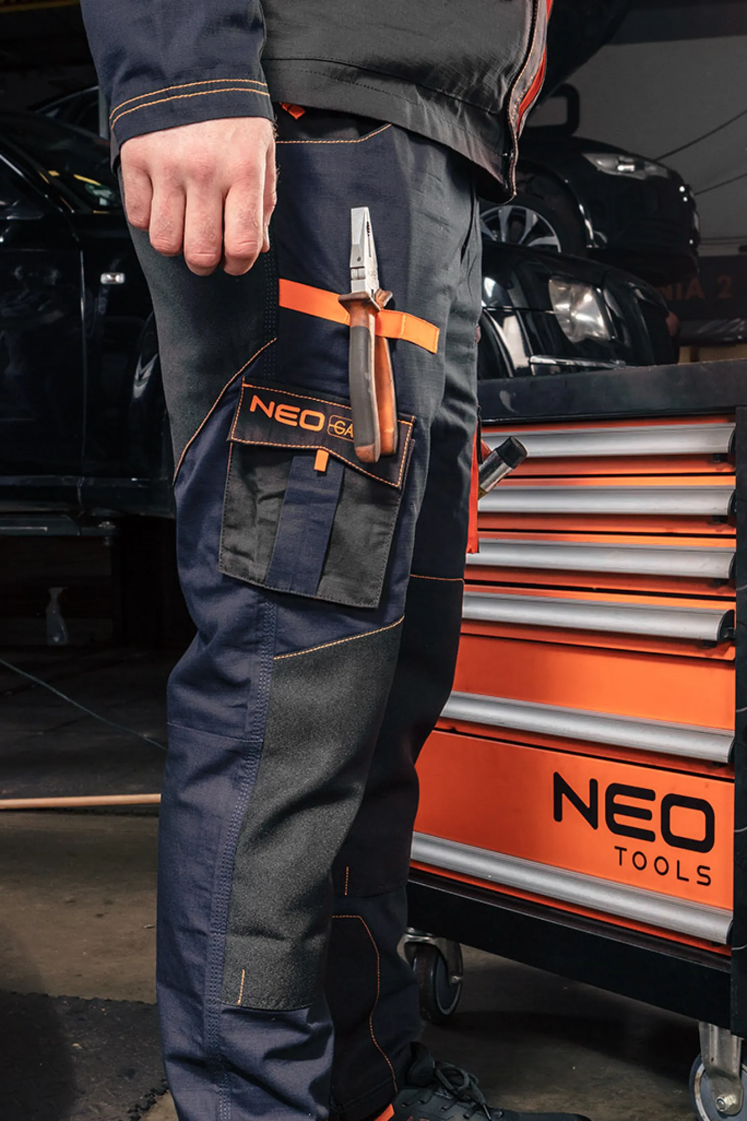 Spodnie robocze Neo Garage rozmiar M Neo 81-237-M